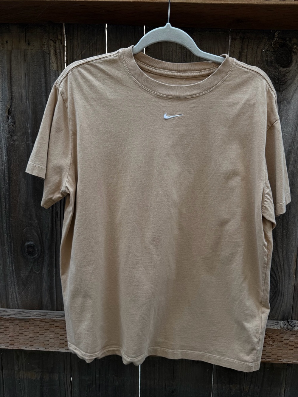 Nike Mini Center Swoosh Loose Fit T-Shirt Tan Beige Medium